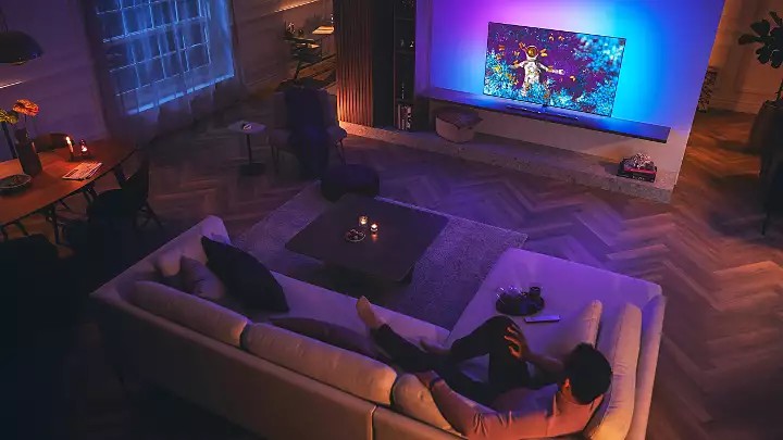 Hvordan plassere TV-en riktig i ethvert rom