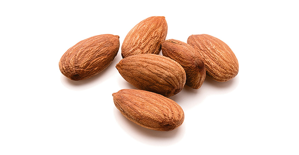 Hvordan lage mandelmelk og annen n&oslash;ttemelk: det du trenger