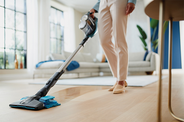 Hvordan vaske parkett og fjerne flekker