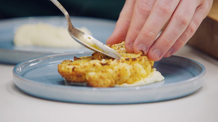 Blomk&aring;lbiffer med harissa